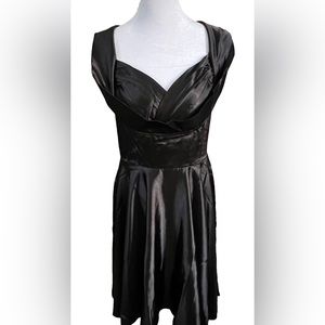 PROM & PARTY NWT MAGGIE TANG  Little Black Satin Dress LBD Fit & Flare Medium